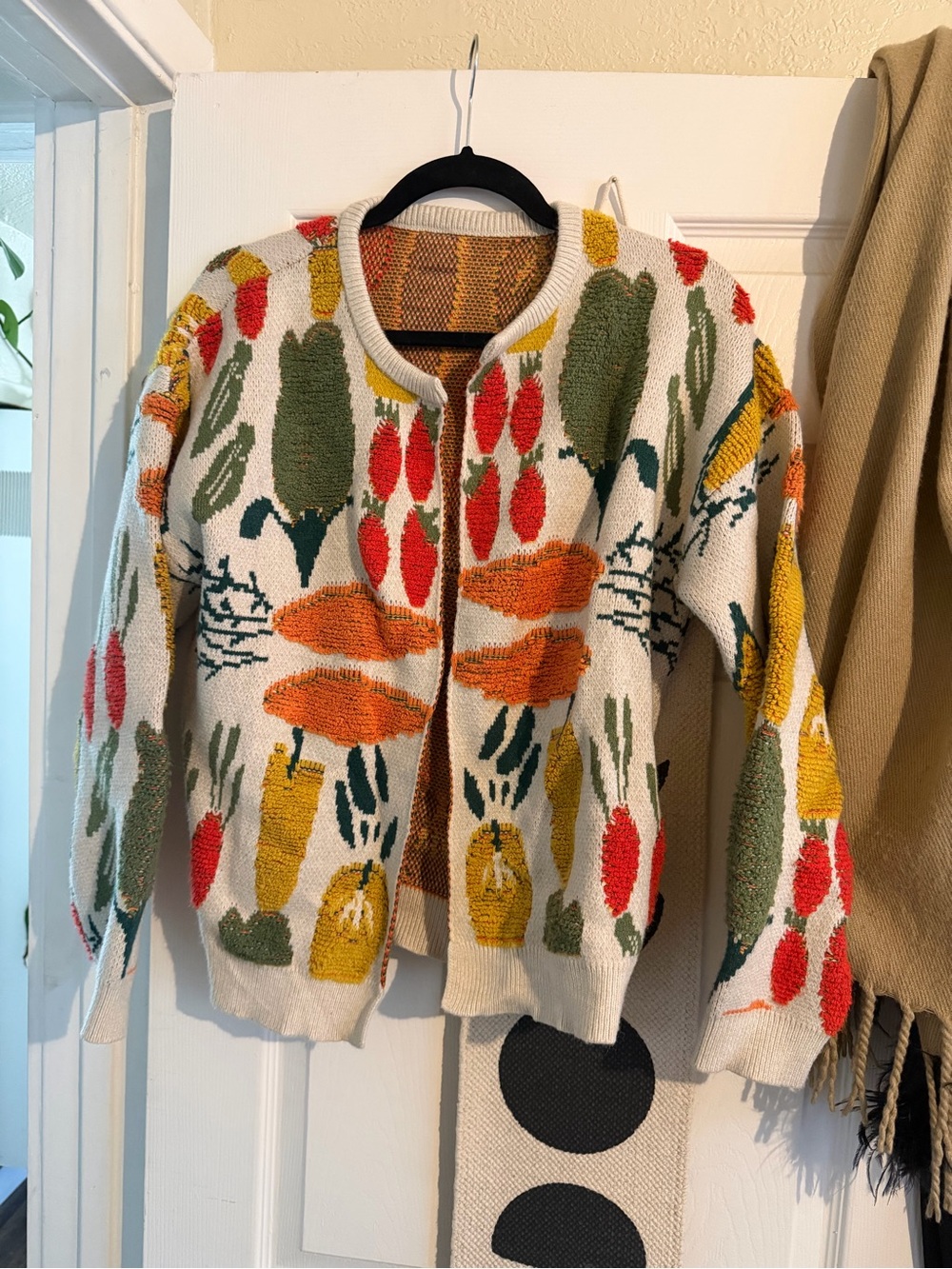 Women's Cream Vegetable Pattern Knit Cardigan Sweater
